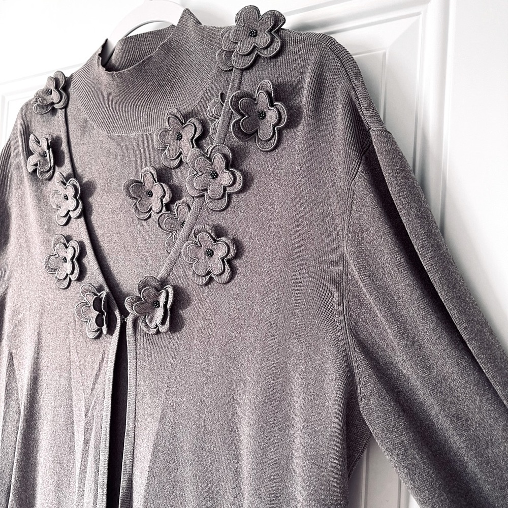 Unique tank and cardigan set 🤍 large